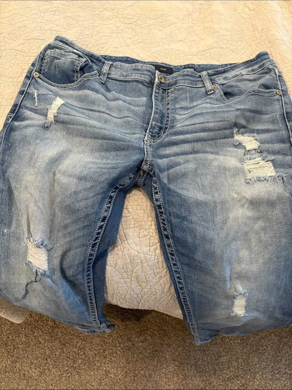 BKE Women's Straight Leg Jeans in Light Blue Wash